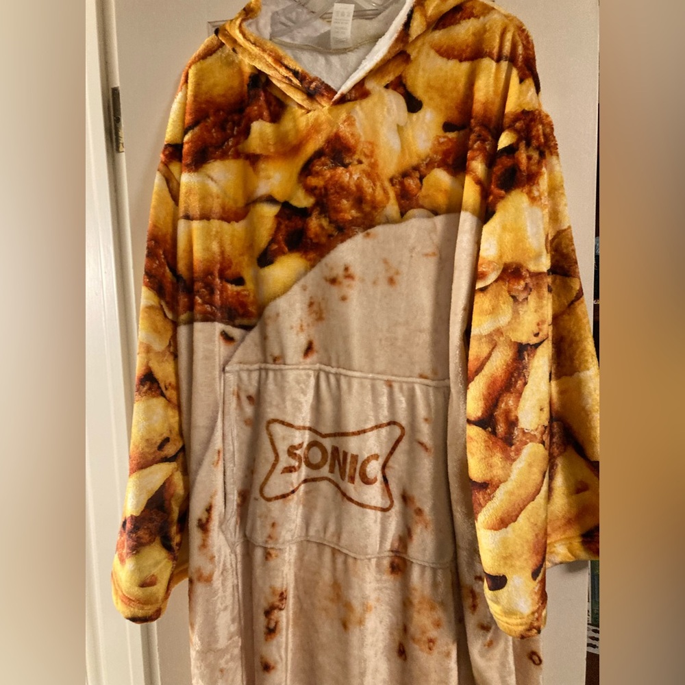 Sonic Chili Cheese Wrap Super Rare - Wearable Snuggie Blanket - Limited Edition